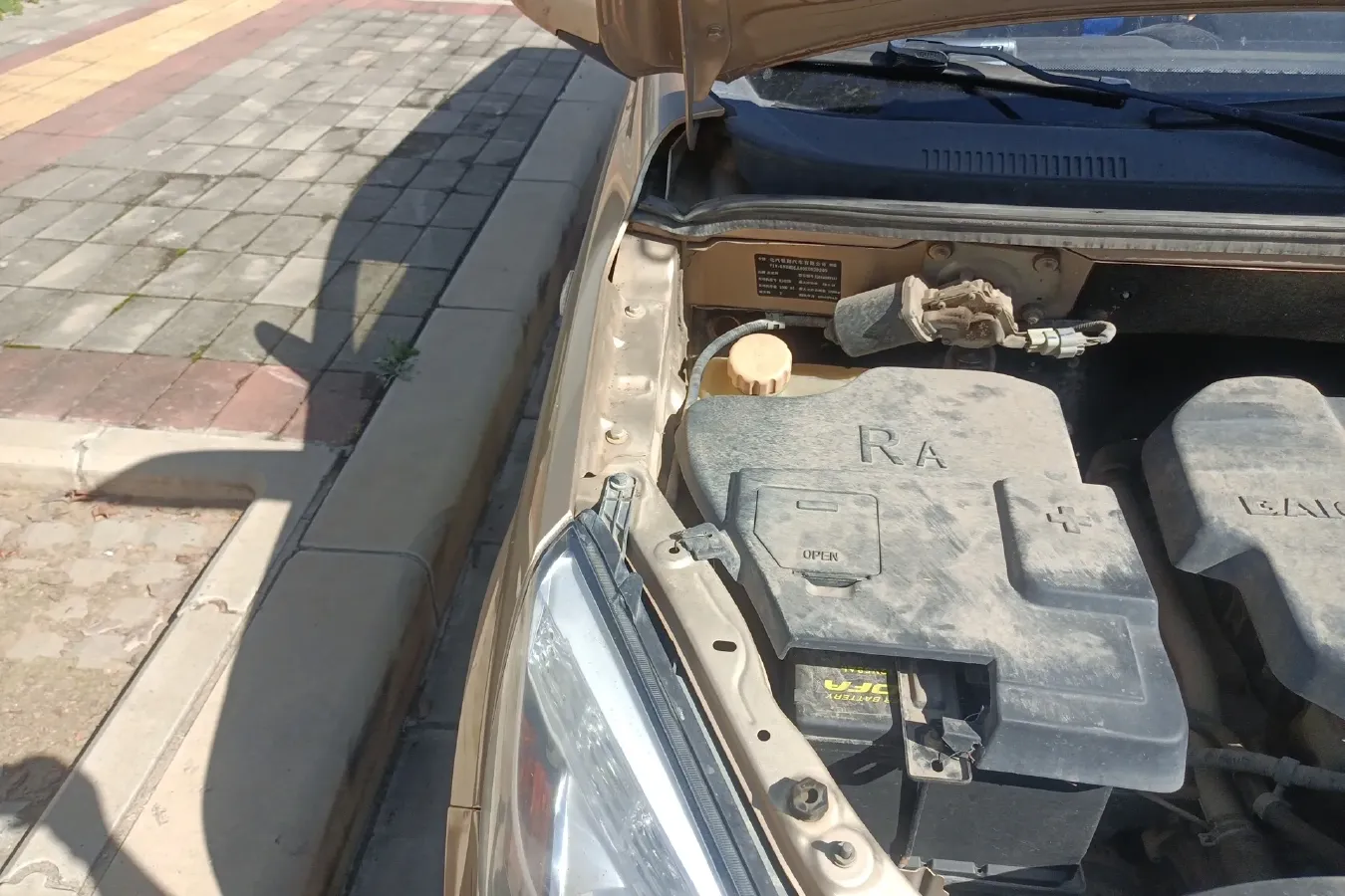 2013 BAIC WeiWang M20 1.5L 106HP L4 5MT,autocango,china used car exporter,china ev exporter,chinese used car exporter,chinese used ev exporter