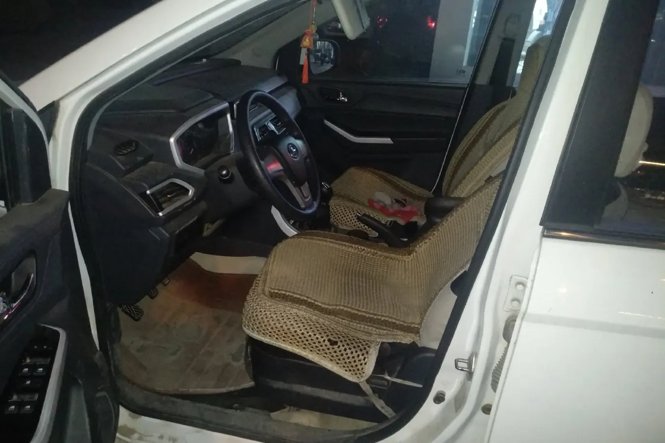 2017 BAIC ChangHe M70 1.5L 113HP L4 5MT,autocango,china used car exporter,china ev exporter,chinese used car exporter,chinese used ev exporter