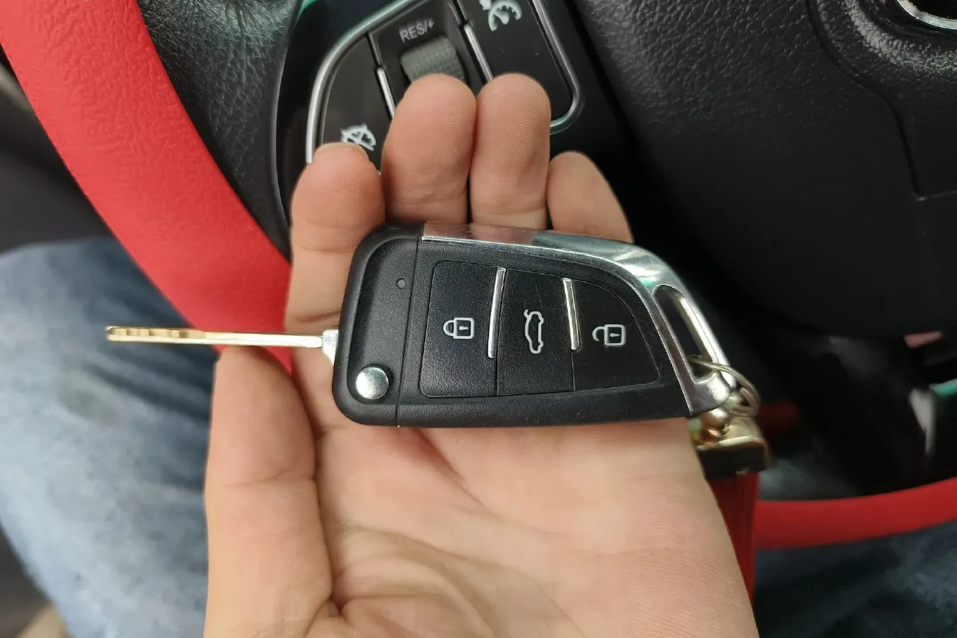 2020 JAC T6 2.0L 144HP L4 5MT,autocango,china used car exporter,china ev exporter,chinese used car exporter,chinese used ev exporter