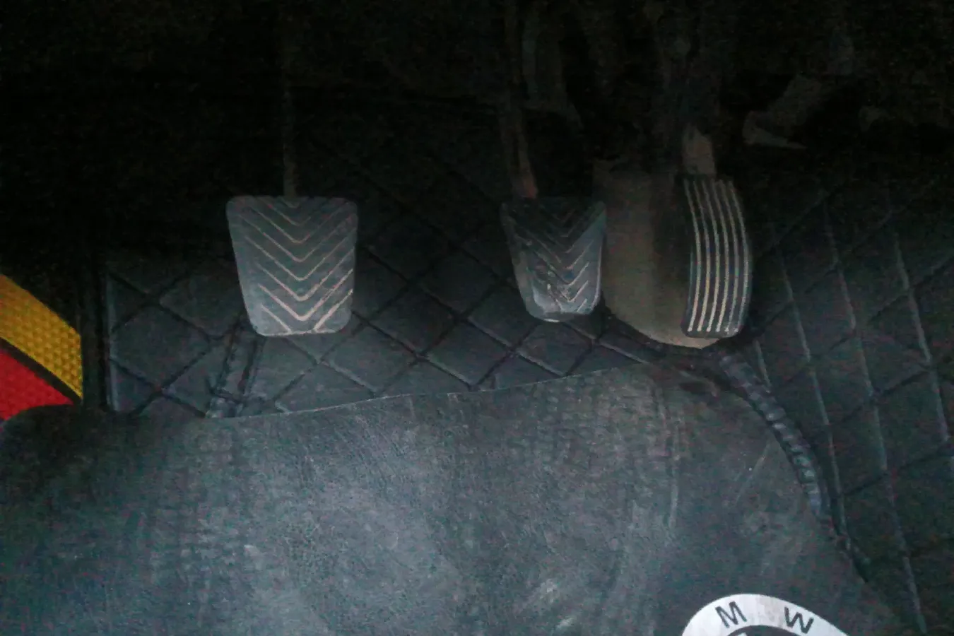 2011 Soueast V3 1.5L 120HP L4 5MT,autocango,china used car exporter,china ev exporter,chinese used car exporter,chinese used ev exporter