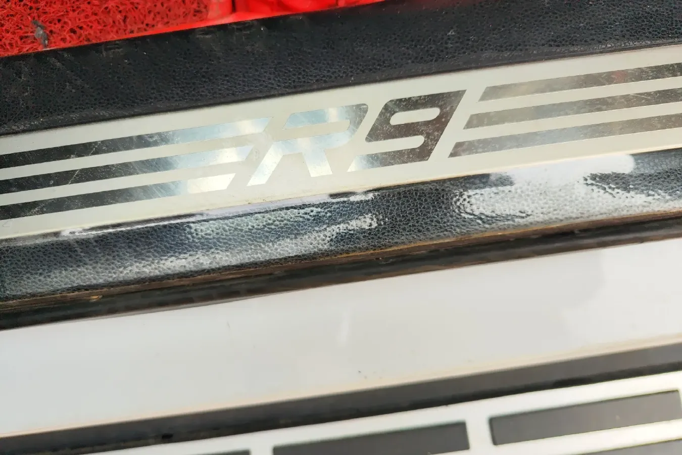 2018 FAW Senia R9 1.2T 143HP L4 5MT,autocango,china used car exporter,china ev exporter,chinese used car exporter,chinese used ev exporter