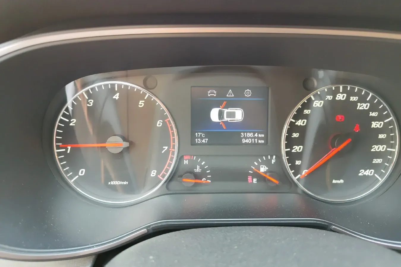 2018 FAW Senia R9 1.2T 143HP L4 5MT,autocango,china used car exporter,china ev exporter,chinese used car exporter,chinese used ev exporter