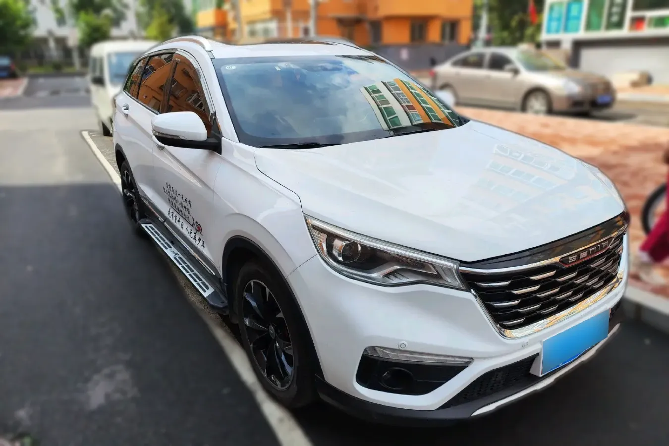 2018 FAW Senia R9 1.2T 143HP L4 5MT,autocango,china used car exporter,china ev exporter,chinese used car exporter,chinese used ev exporter