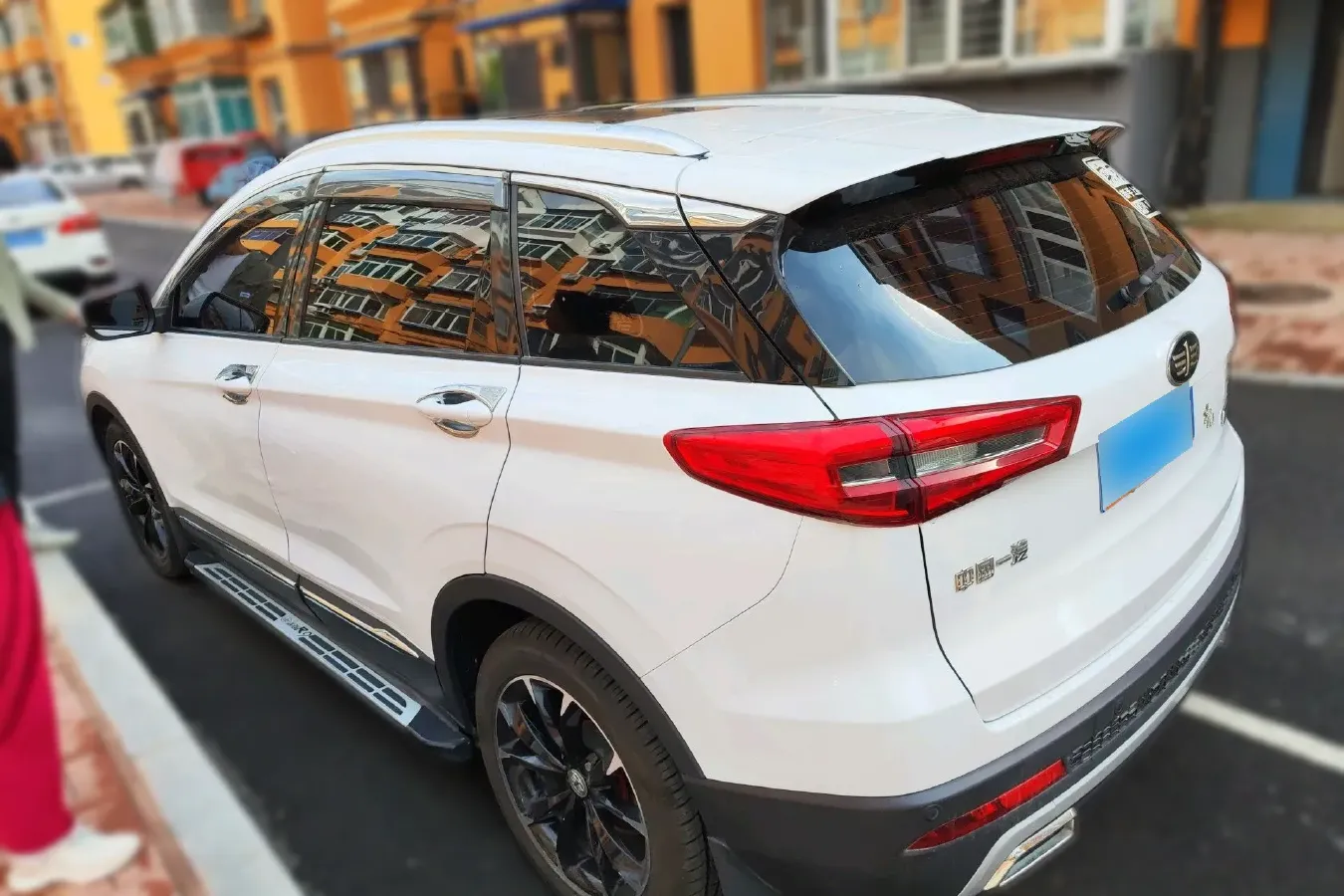 2018 FAW Senia R9 1.2T 143HP L4 5MT,autocango,china used car exporter,china ev exporter,chinese used car exporter,chinese used ev exporter