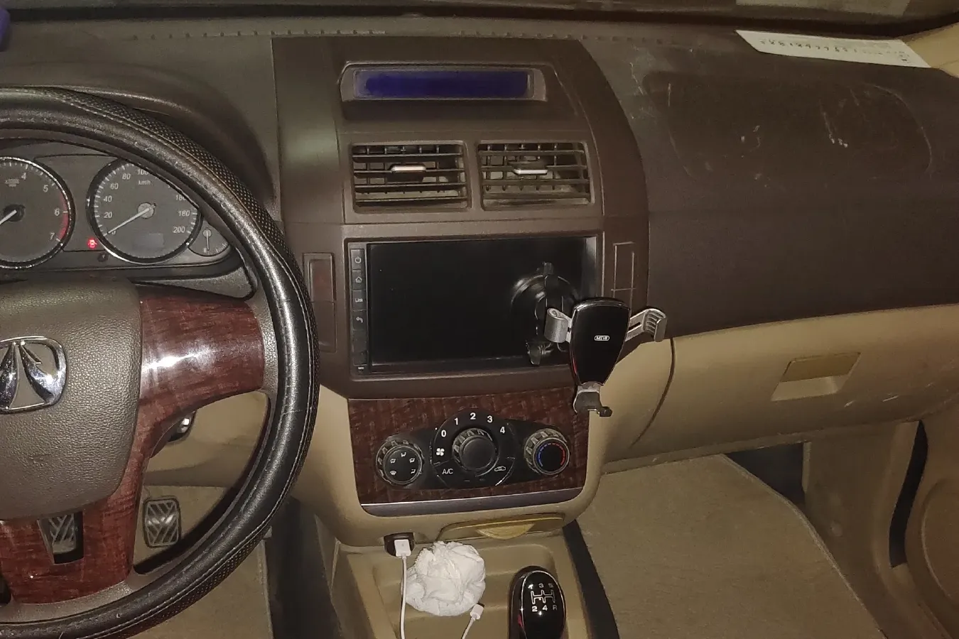 2015 BAIC WeiWang M30 1.5L 116HP L4 5MT,autocango,china used car exporter,china ev exporter,chinese used car exporter,chinese used ev exporter