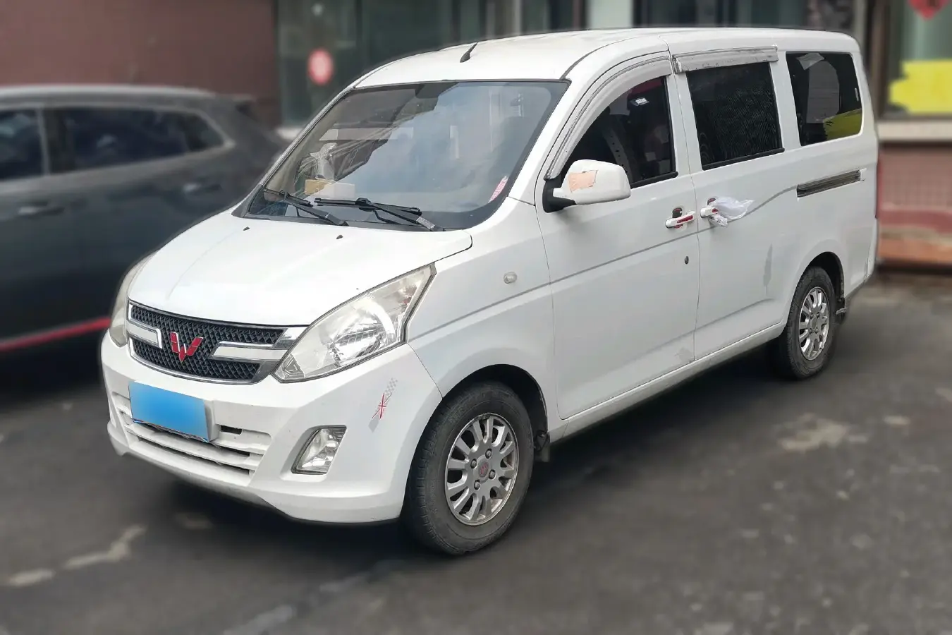 2015 WuLing RongGuang V 1.2L 88HP L4 5MT