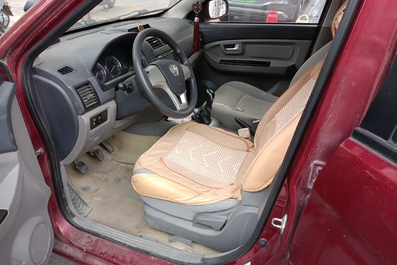 2013 BAIC WeiWang M20 1.5L 106HP L4 5MT,autocango,china used car exporter,china ev exporter,chinese used car exporter,chinese used ev exporter