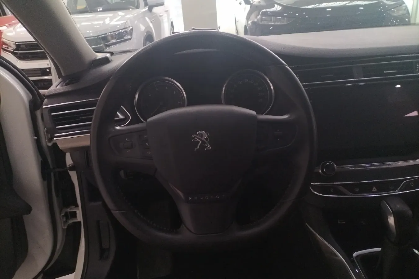 2015 Peugeot 408 1.2T 136HP L3 6AT,autocango,china used car exporter,china ev exporter,chinese used car exporter,chinese used ev exporter