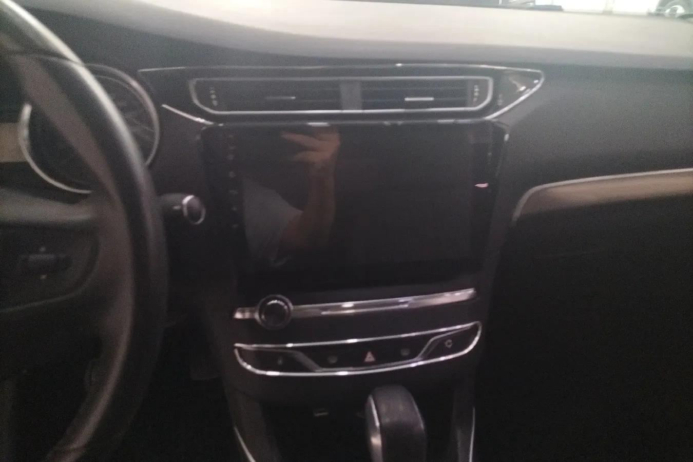 2015 Peugeot 408 1.2T 136HP L3 6AT,autocango,china used car exporter,china ev exporter,chinese used car exporter,chinese used ev exporter