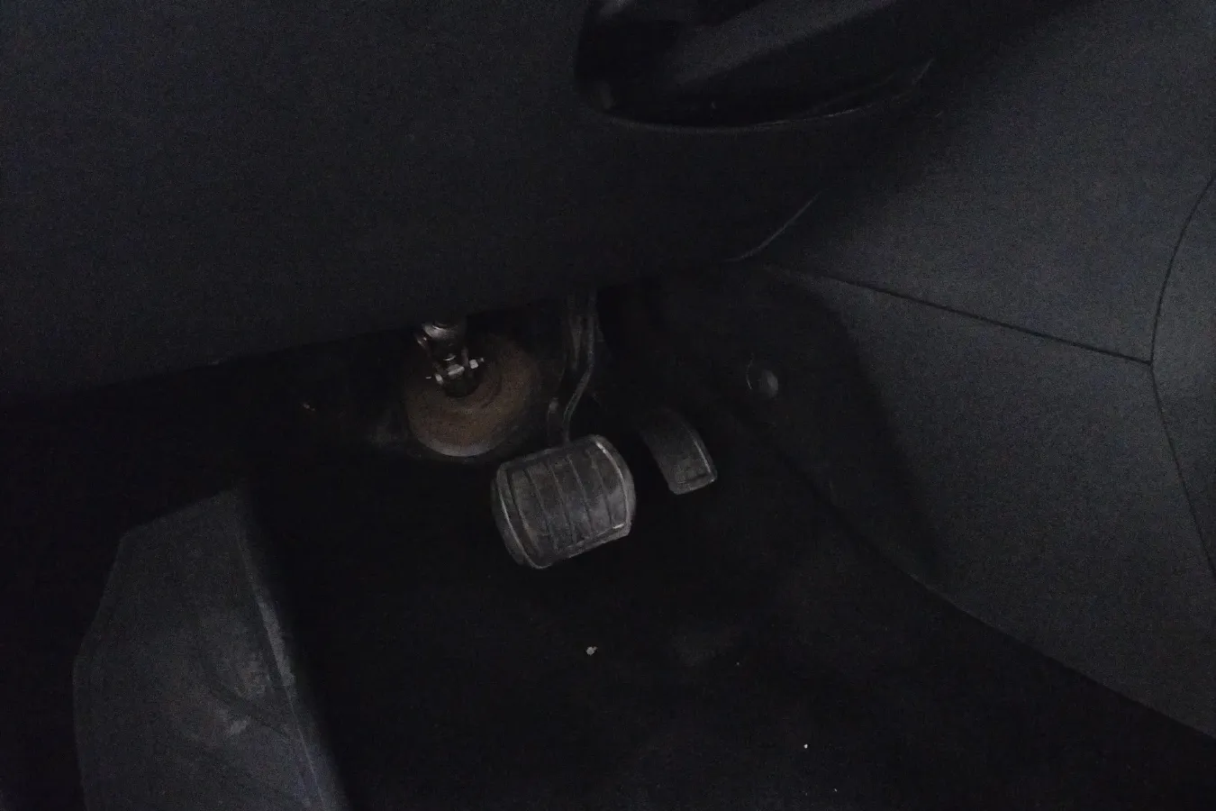 2015 Peugeot 408 1.2T 136HP L3 6AT,autocango,china used car exporter,china ev exporter,chinese used car exporter,chinese used ev exporter