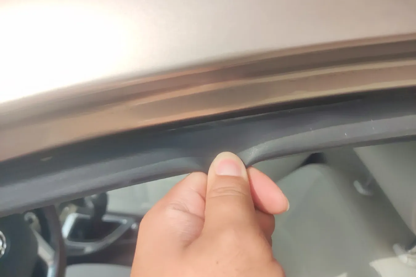 2011 Brilliance Auto H530 1.6L 118HP L4 5MT,autocango,china used car exporter,china ev exporter,chinese used car exporter,chinese used ev exporter