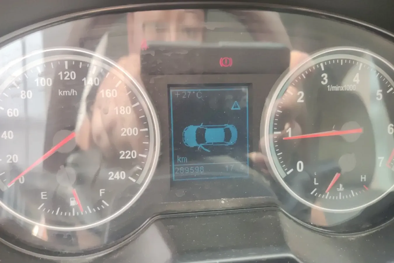 2011 Brilliance Auto H530 1.6L 118HP L4 5MT,autocango,china used car exporter,china ev exporter,chinese used car exporter,chinese used ev exporter