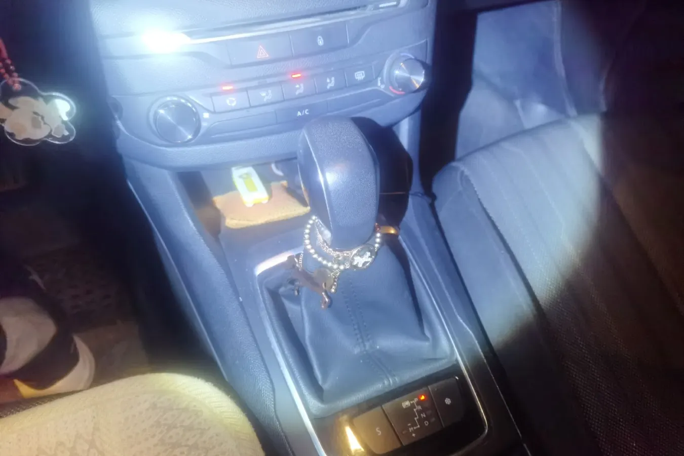 2015 Peugeot 308S 1.2T 136HP L3 6AT,autocango,china used car exporter,china ev exporter,chinese used car exporter,chinese used ev exporter