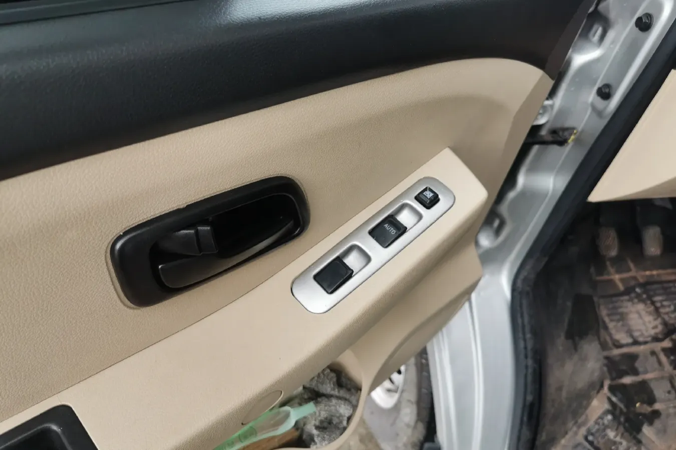 2021 ChangAn KuaYue New Leopard T3 1.6L 122HP L4 5MT,autocango,china used car exporter,china ev exporter,chinese used car exporter,chinese used ev exporter