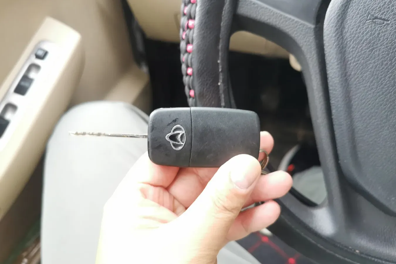 2021 ChangAn KuaYue New Leopard T3 1.6L 122HP L4 5MT,autocango,china used car exporter,china ev exporter,chinese used car exporter,chinese used ev exporter