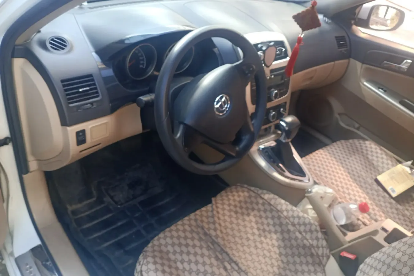 2013 Brilliance Auto H330 1.5L 105HP L4 4AT,autocango,china used car exporter,china ev exporter,chinese used car exporter,chinese used ev exporter