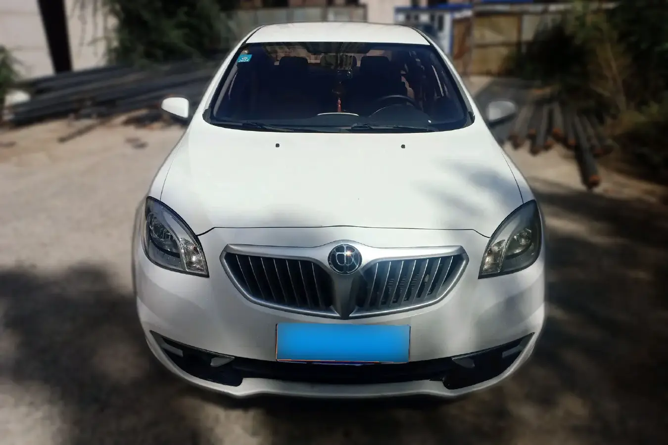 Brilliance Auto H330 2013 1.5L 105HP L4 voiture d'occasion de 2013