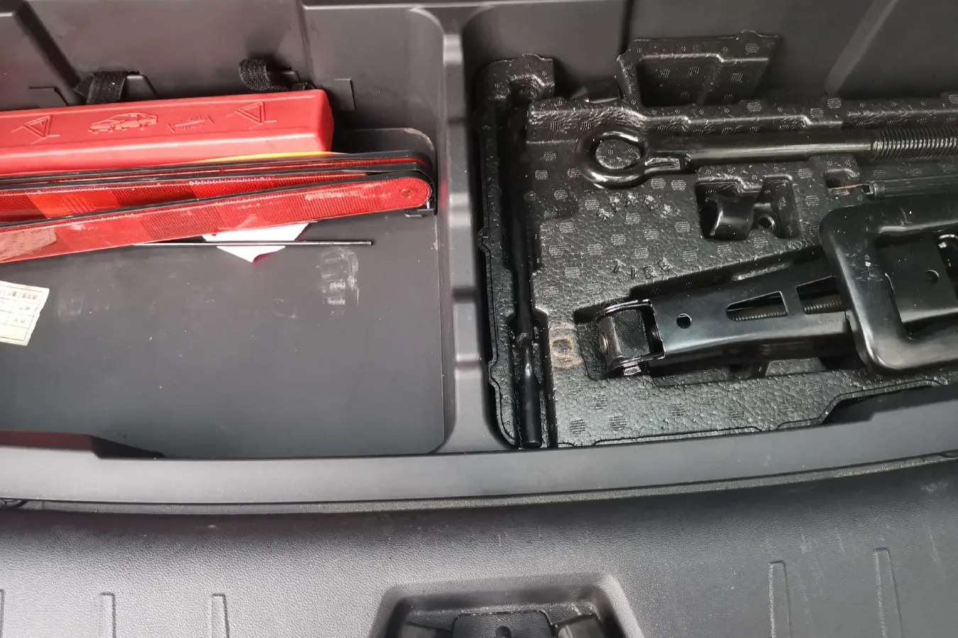 2020 ChangAn Oshan Cos 1.5T 178HP L4 6AT,autocango,china used car exporter,china ev exporter,chinese used car exporter,chinese used ev exporter