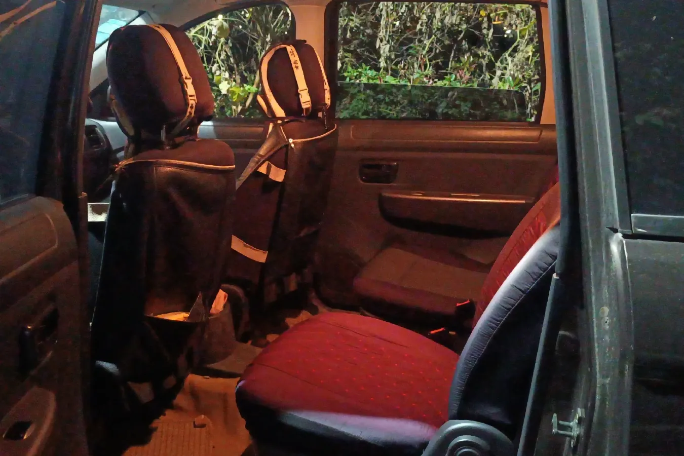 2014 DongFeng Fengon Fengon 330 1.5L 116HP L4 5MT,autocango,china used car exporter,china ev exporter,chinese used car exporter,chinese used ev exporter