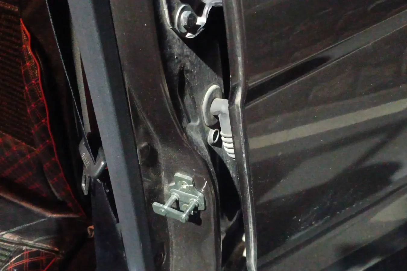 2014 DongFeng Fengon Fengon 330 1.5L 116HP L4 5MT,autocango,china used car exporter,china ev exporter,chinese used car exporter,chinese used ev exporter