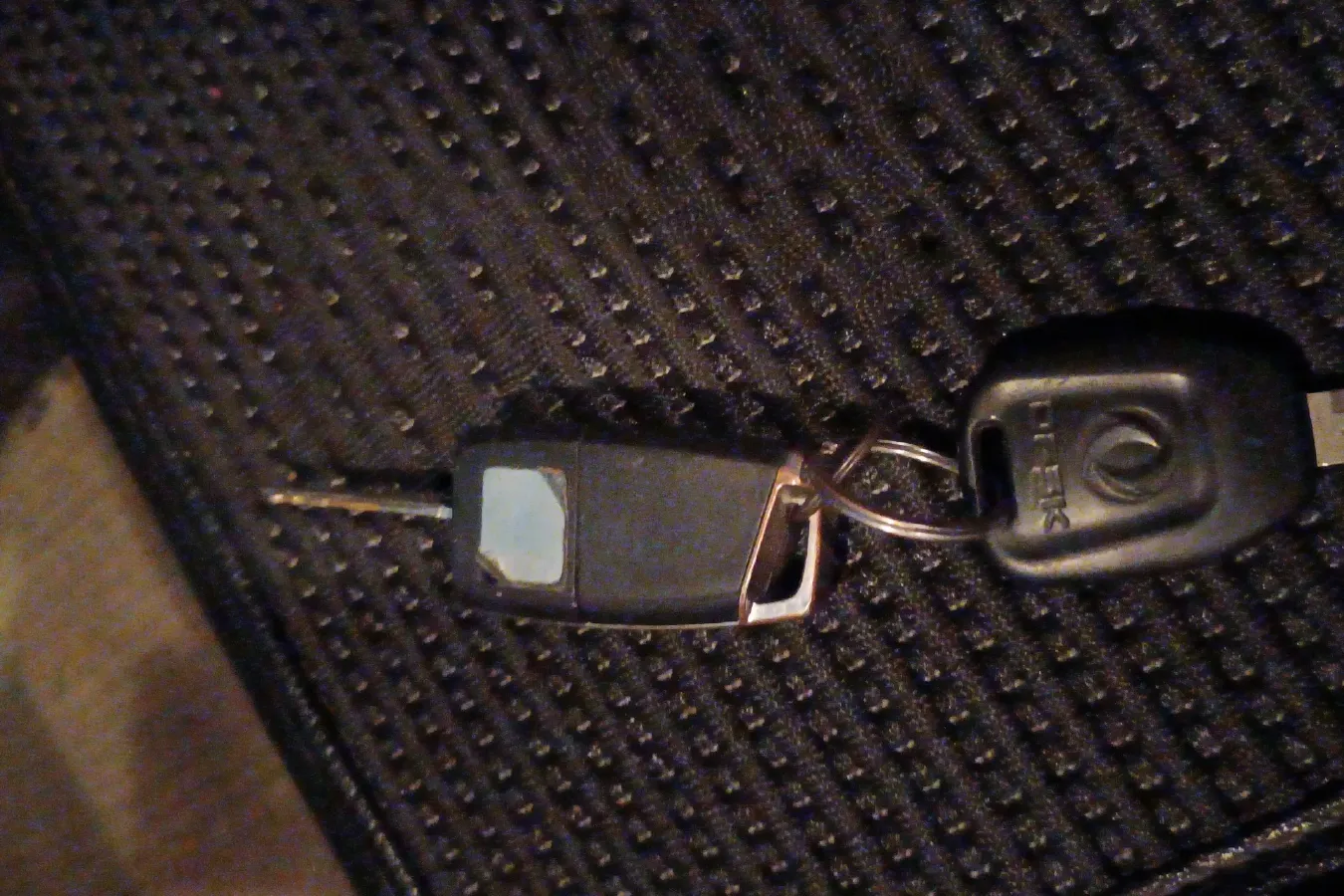 2014 DongFeng Fengon Fengon 330 1.5L 116HP L4 5MT,autocango,china used car exporter,china ev exporter,chinese used car exporter,chinese used ev exporter