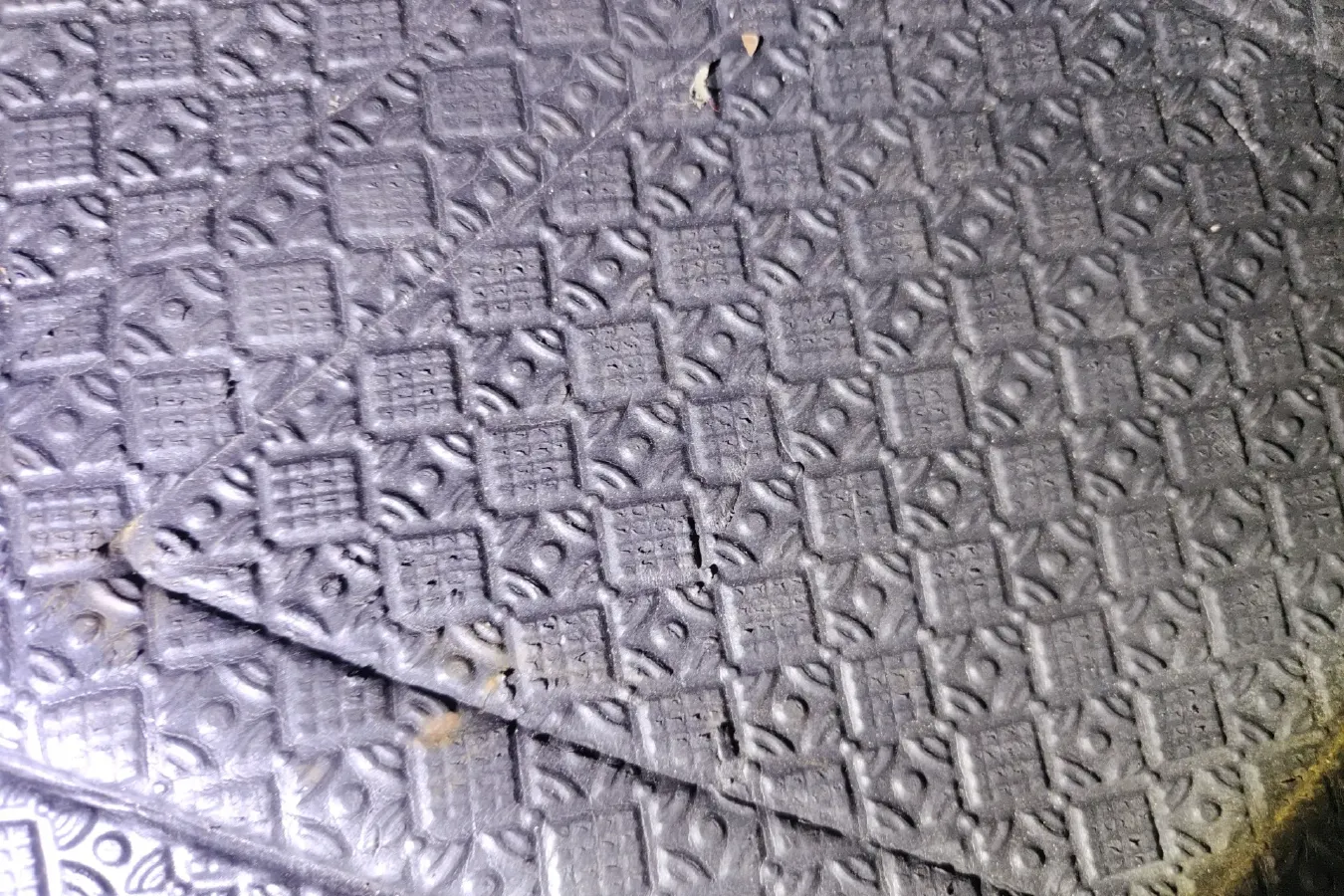 2011 Peugeot 207 1.4L 76HP L4 5MT,autocango,china used car exporter,china ev exporter,chinese used car exporter,chinese used ev exporter