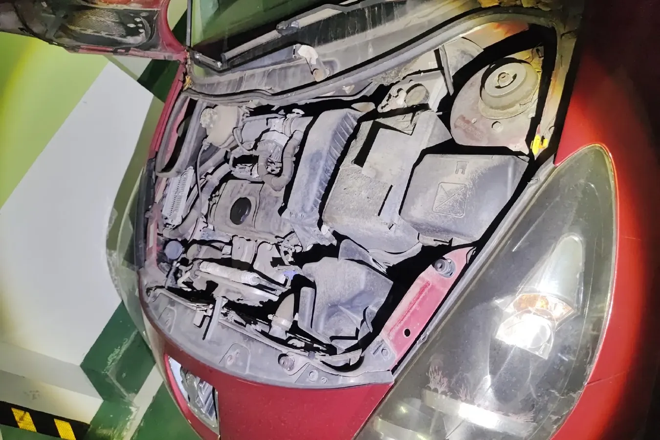 2011 Peugeot 207 1.4L 76HP L4 5MT,autocango,china used car exporter,china ev exporter,chinese used car exporter,chinese used ev exporter