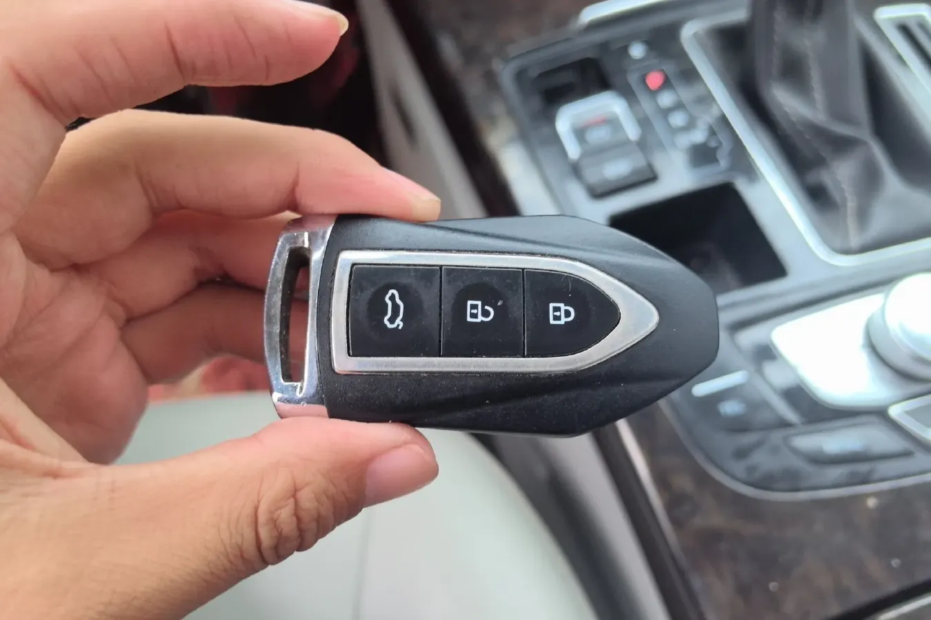 2016 Zotye Z700 1.8T 177HP L4 6DCT,autocango,china used car exporter,china ev exporter,chinese used car exporter,chinese used ev exporter