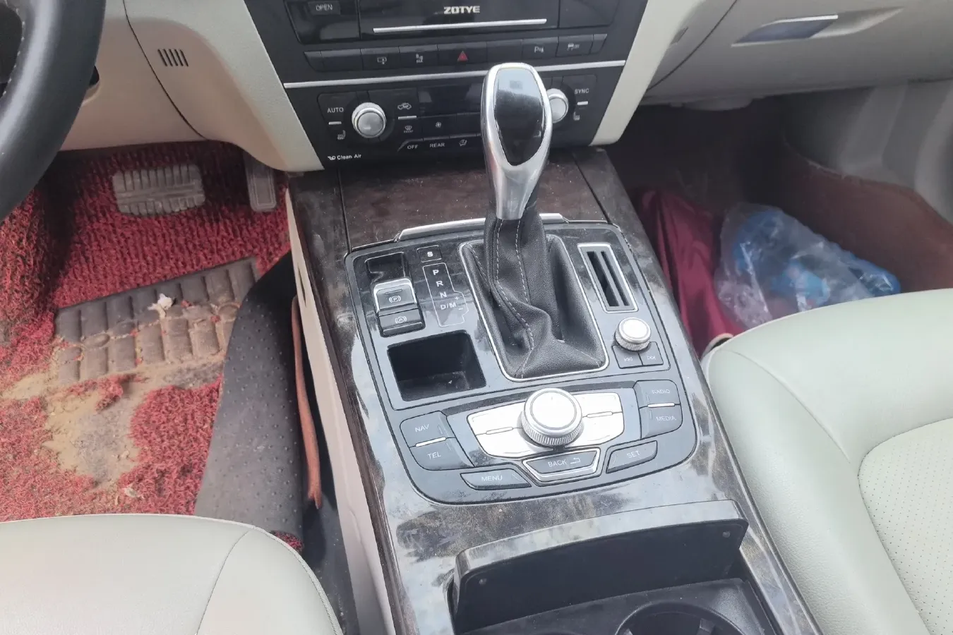 2016 Zotye Z700 1.8T 177HP L4 6DCT,autocango,china used car exporter,china ev exporter,chinese used car exporter,chinese used ev exporter