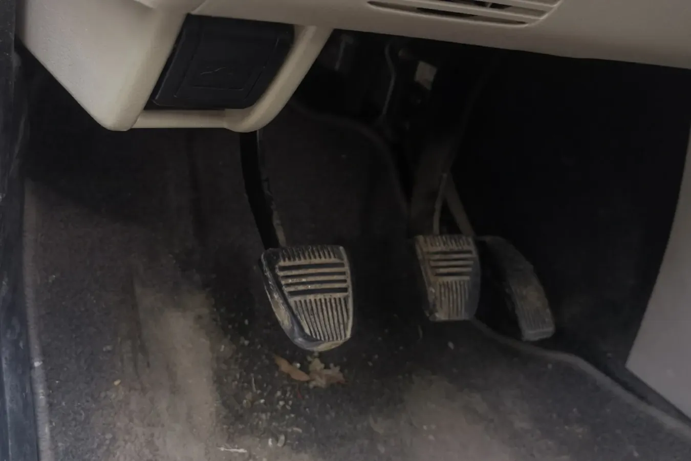 2015 JinBei Grace 2.0L 106HP L4 5MT,autocango,china used car exporter,china ev exporter,chinese used car exporter,chinese used ev exporter