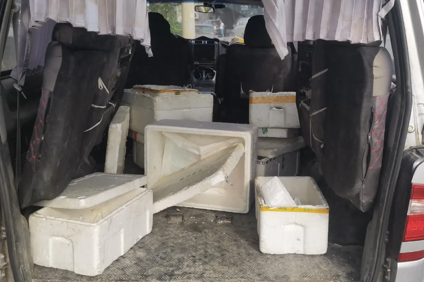 2015 JinBei Grace 2.0L 106HP L4 5MT,autocango,china used car exporter,china ev exporter,chinese used car exporter,chinese used ev exporter