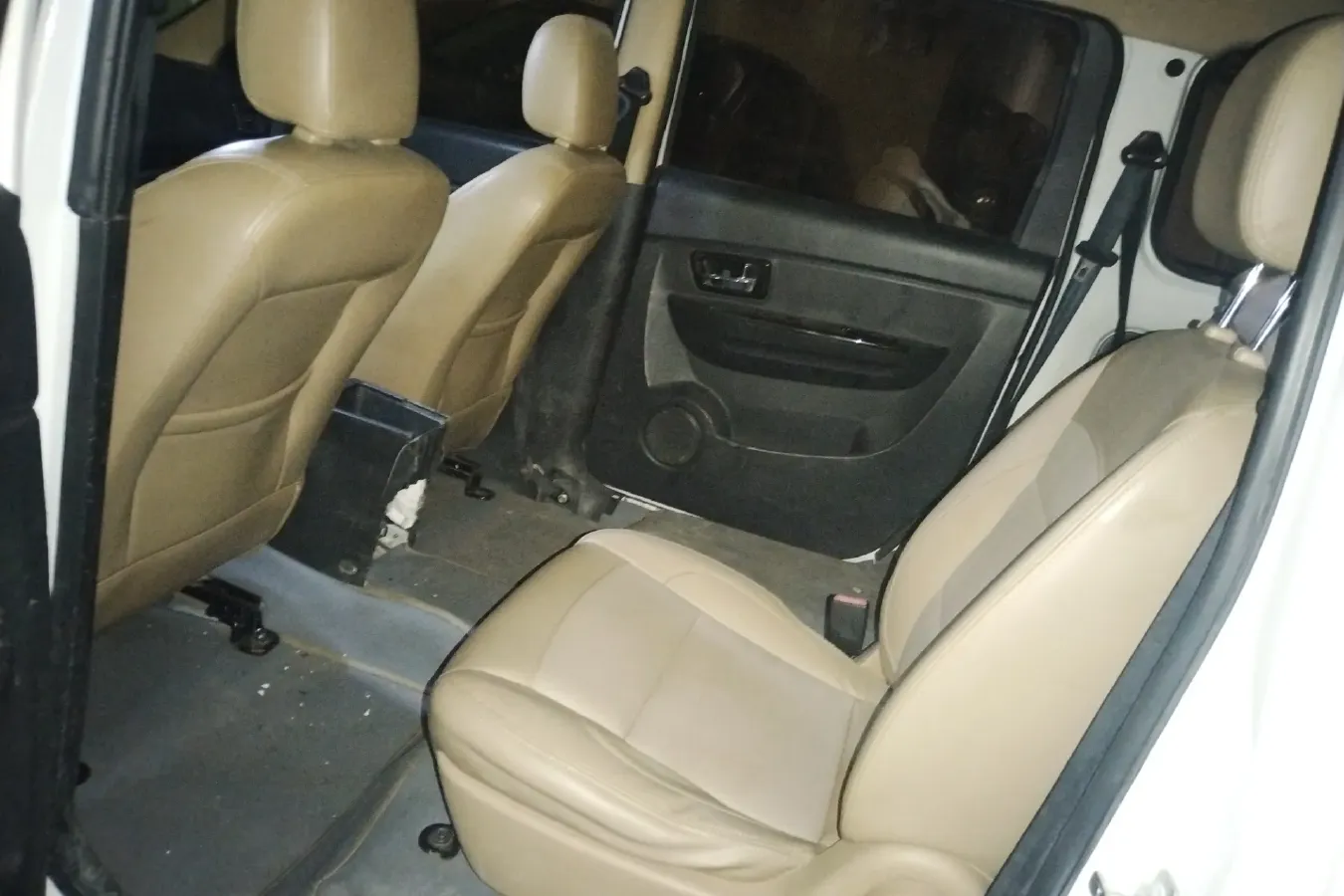 2015 LiFan LeTu 1.5L 109HP L4 5MT,autocango,china used car exporter,china ev exporter,chinese used car exporter,chinese used ev exporter