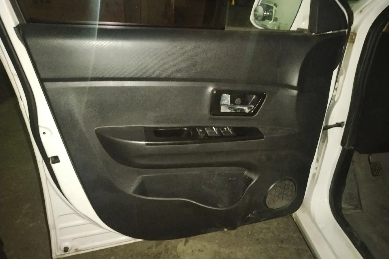 2015 LiFan LeTu 1.5L 109HP L4 5MT,autocango,china used car exporter,china ev exporter,chinese used car exporter,chinese used ev exporter