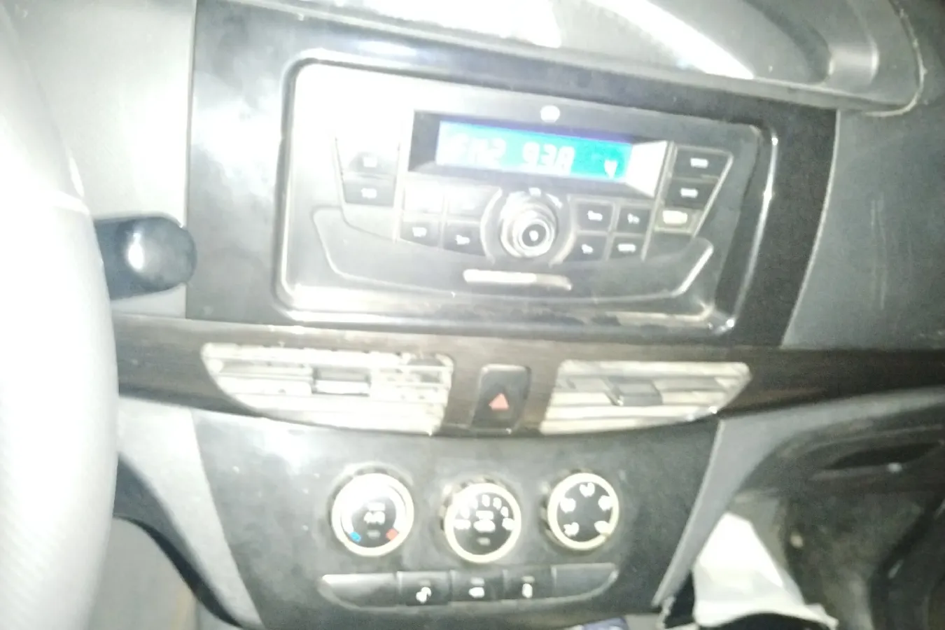 2015 LiFan LeTu 1.5L 109HP L4 5MT,autocango,china used car exporter,china ev exporter,chinese used car exporter,chinese used ev exporter