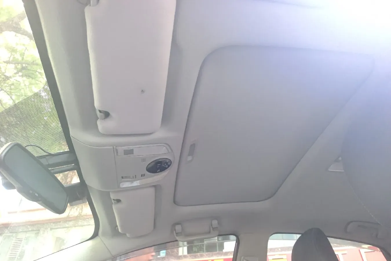 2012 Toyota Prius 1.8L 99HP L4 E-CVT Hybrid,autocango,china used car exporter,china ev exporter,chinese used car exporter,chinese used ev exporter