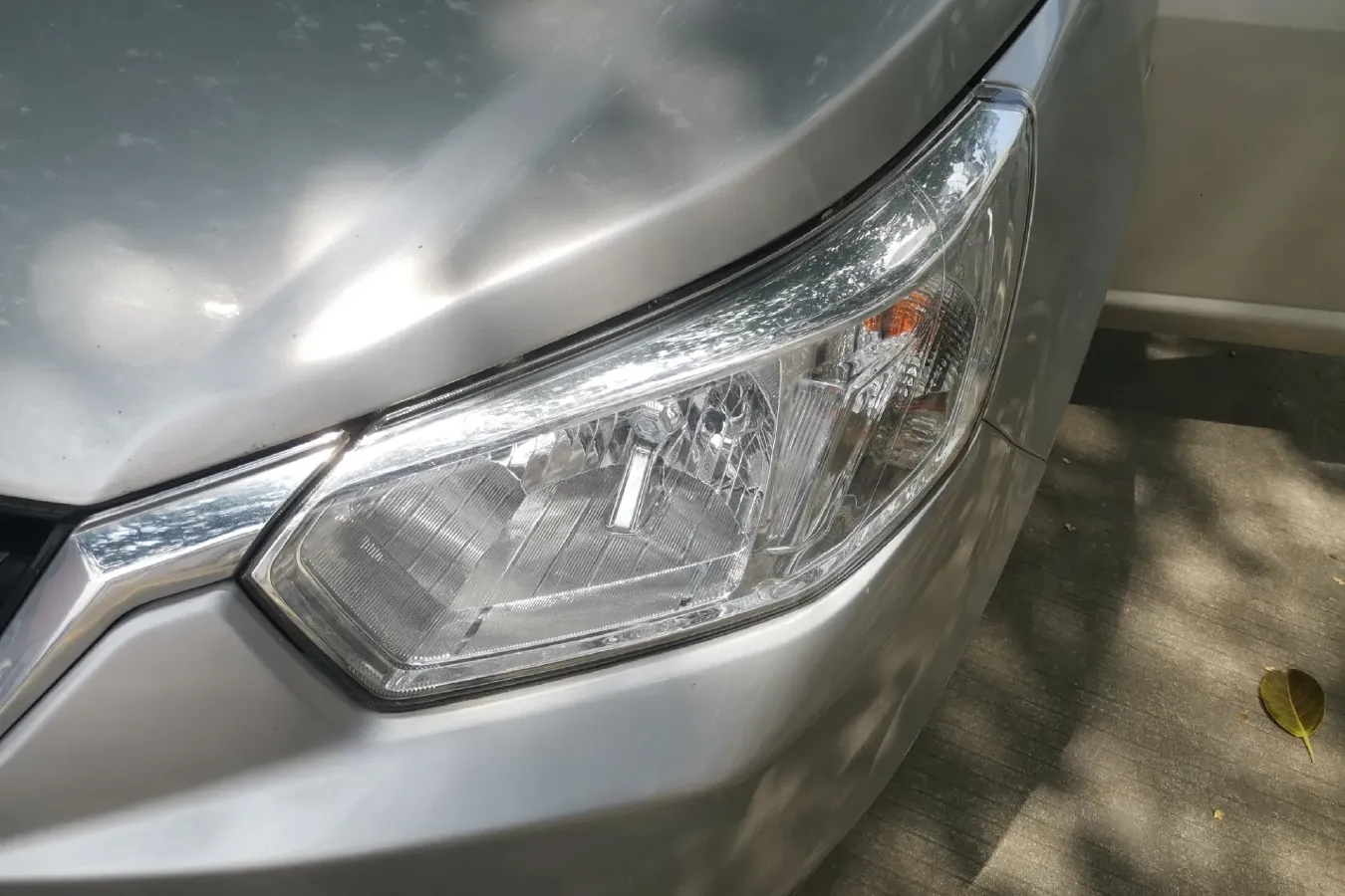 2015 Venucia R50 1.6L 117HP L4 4AT,autocango,china used car exporter,china ev exporter,chinese used car exporter,chinese used ev exporter