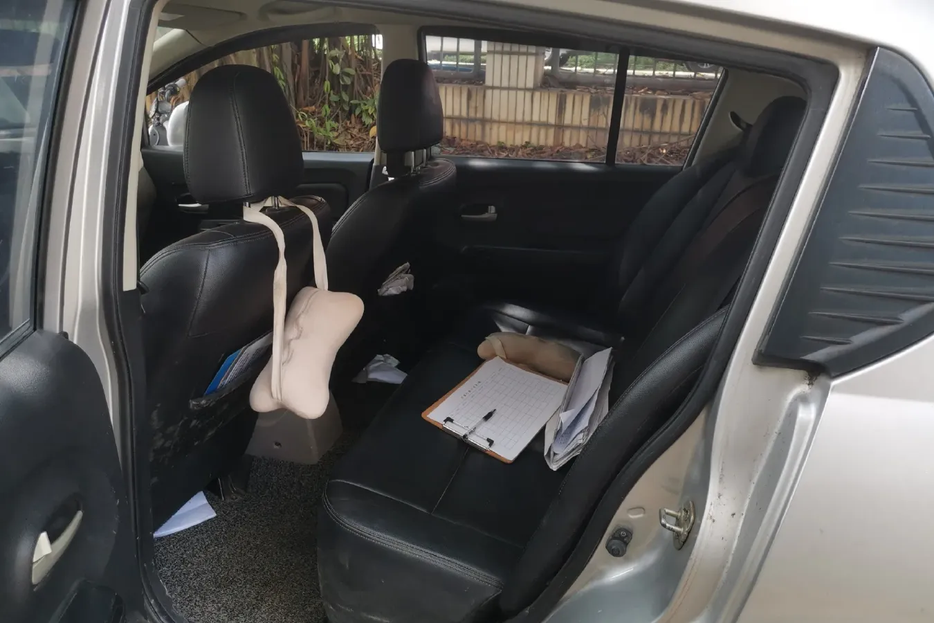 2015 Venucia R50 1.6L 117HP L4 4AT,autocango,china used car exporter,china ev exporter,chinese used car exporter,chinese used ev exporter