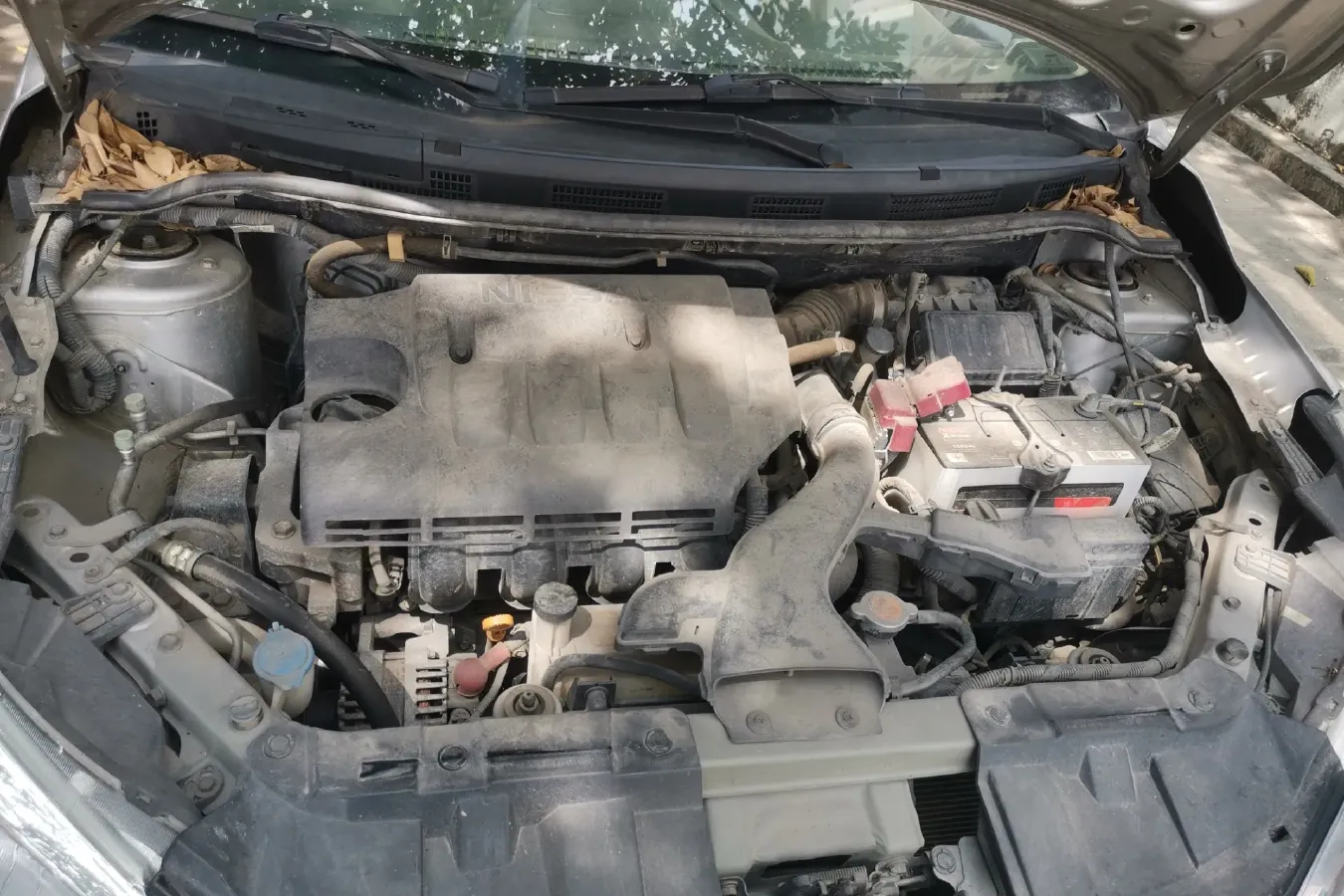 2015 Venucia R50 1.6L 117HP L4 4AT,autocango,china used car exporter,china ev exporter,chinese used car exporter,chinese used ev exporter