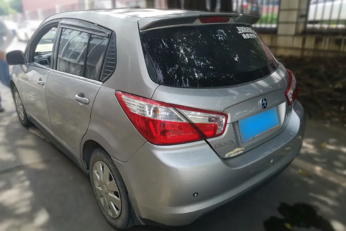 2015 Venucia R50 1.6L 117HP L4 4AT,autocango,china used car exporter,china ev exporter,chinese used car exporter,chinese used ev exporter