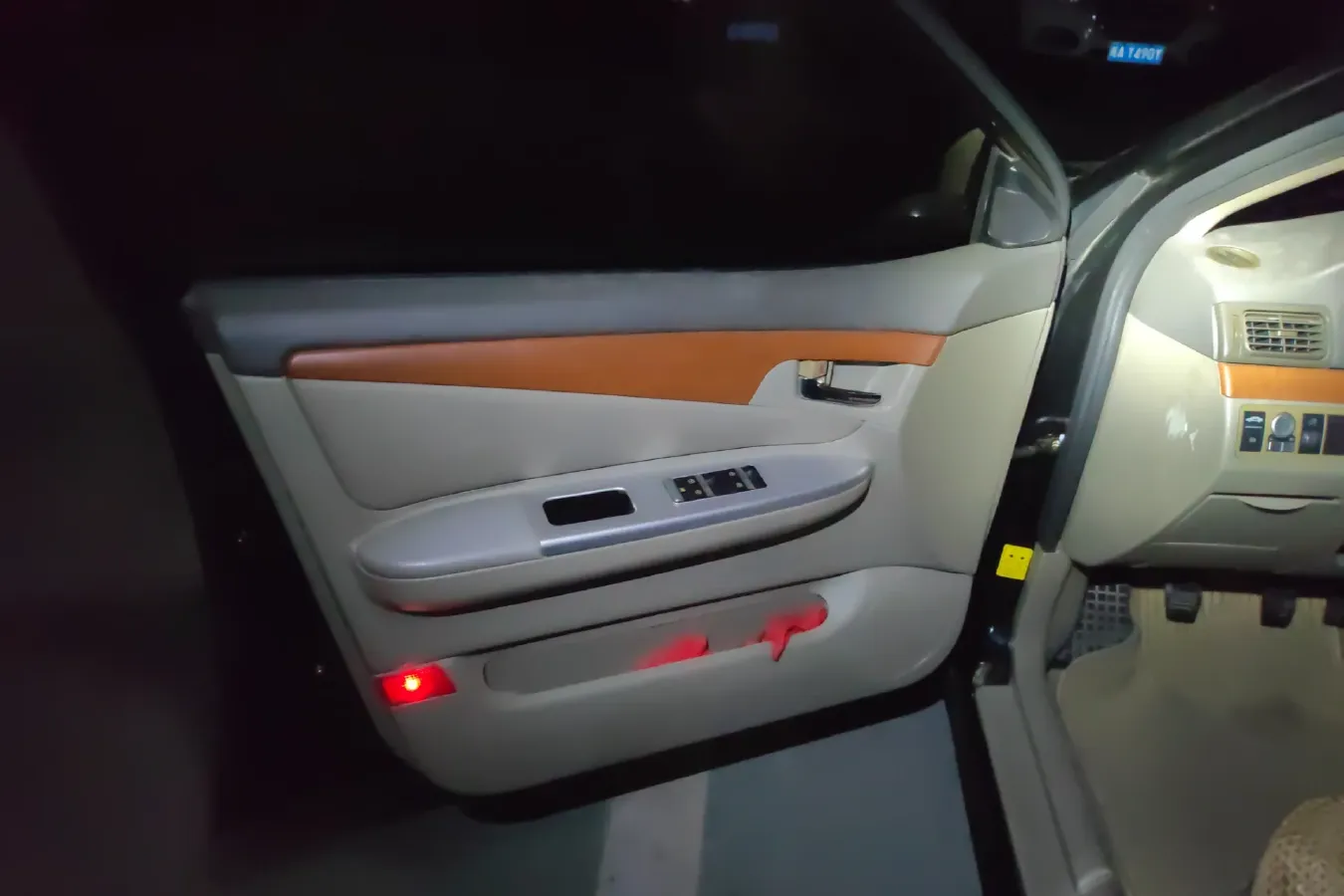 2010 LiFan 620 1.5L 94HP L4 5MT,autocango,china used car exporter,china ev exporter,chinese used car exporter,chinese used ev exporter