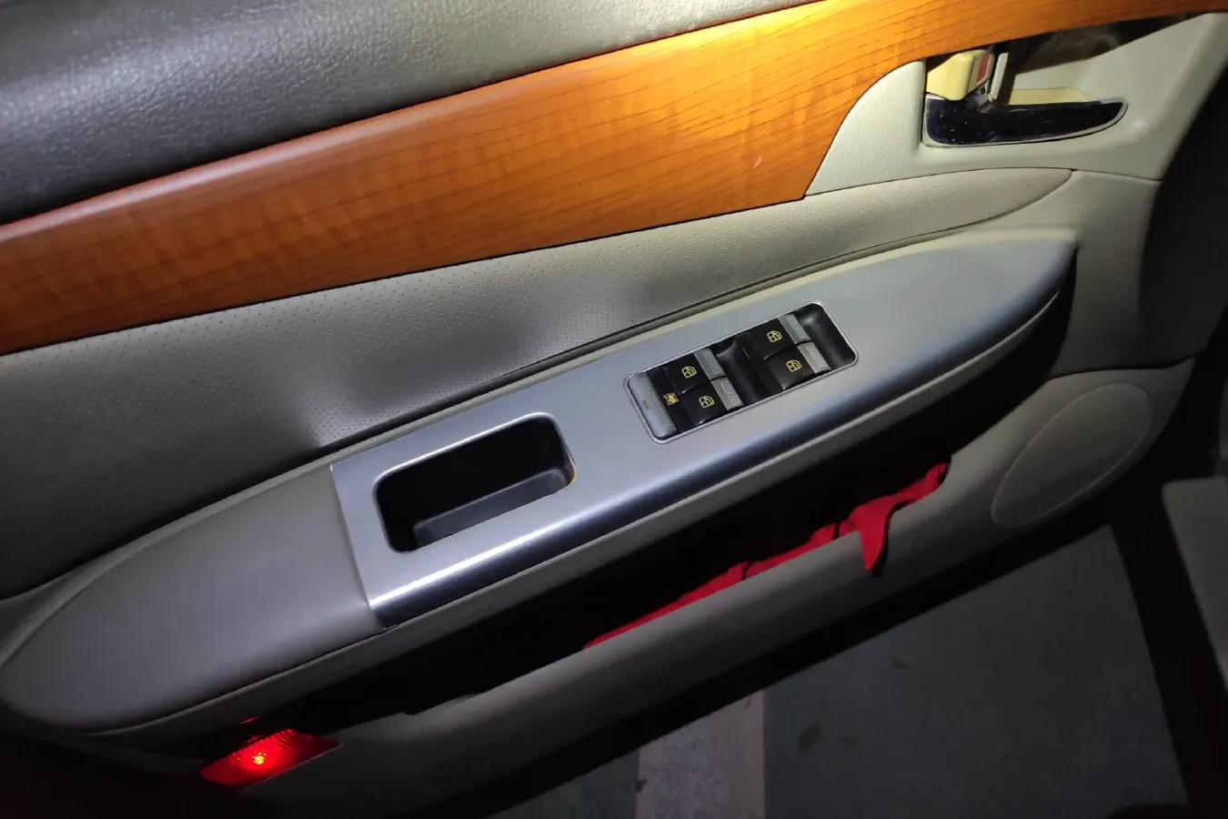 2010 LiFan 620 1.5L 94HP L4 5MT,autocango,china used car exporter,china ev exporter,chinese used car exporter,chinese used ev exporter