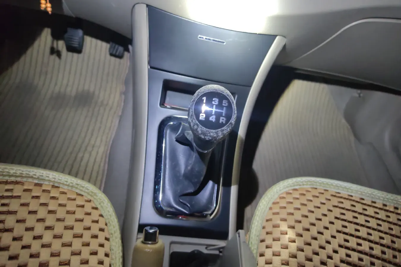 2010 LiFan 620 1.5L 94HP L4 5MT,autocango,china used car exporter,china ev exporter,chinese used car exporter,chinese used ev exporter