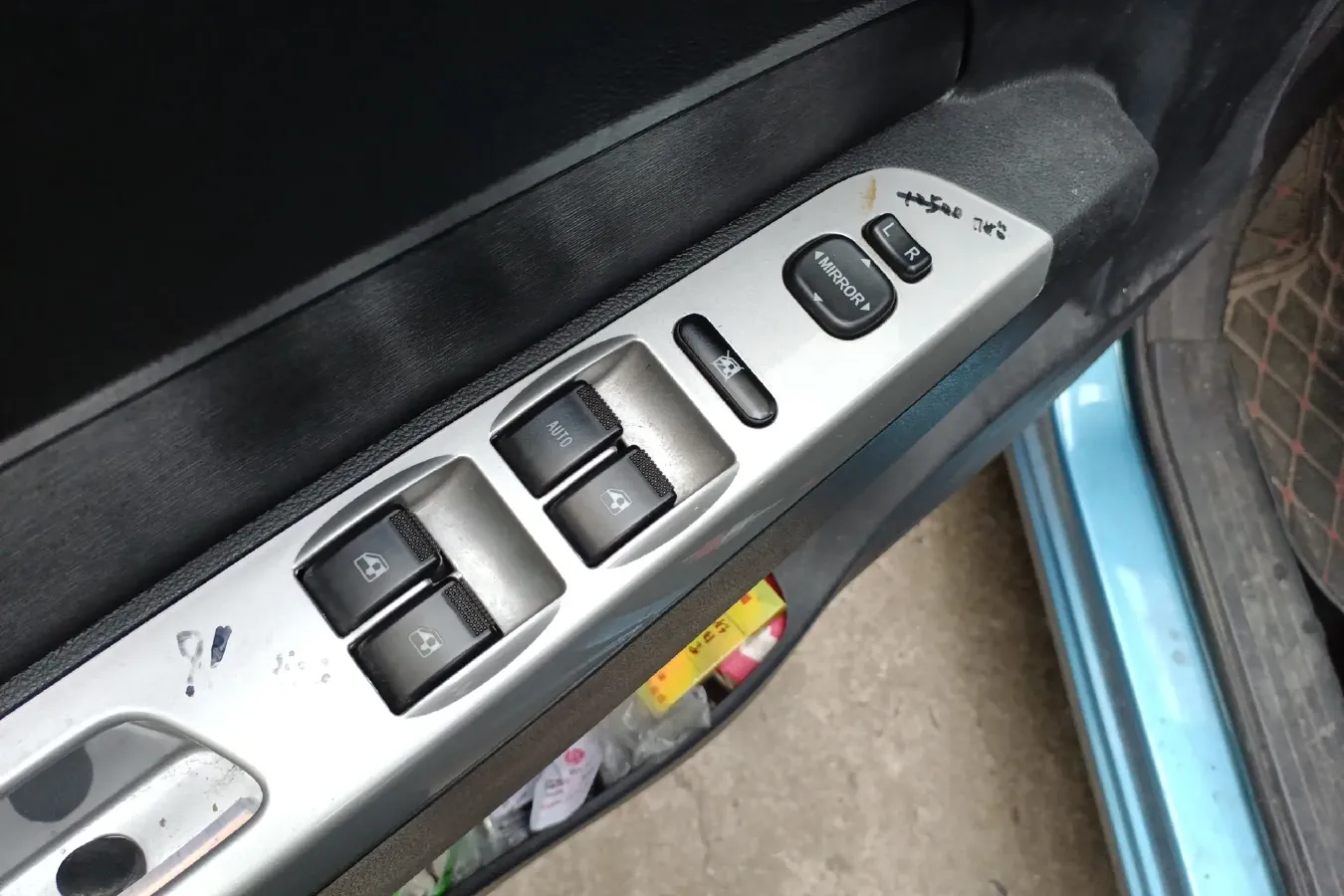 2015 ChangAn Oshan Eulove 1.2L 90HP L4 5MT,autocango,china used car exporter,china ev exporter,chinese used car exporter,chinese used ev exporter