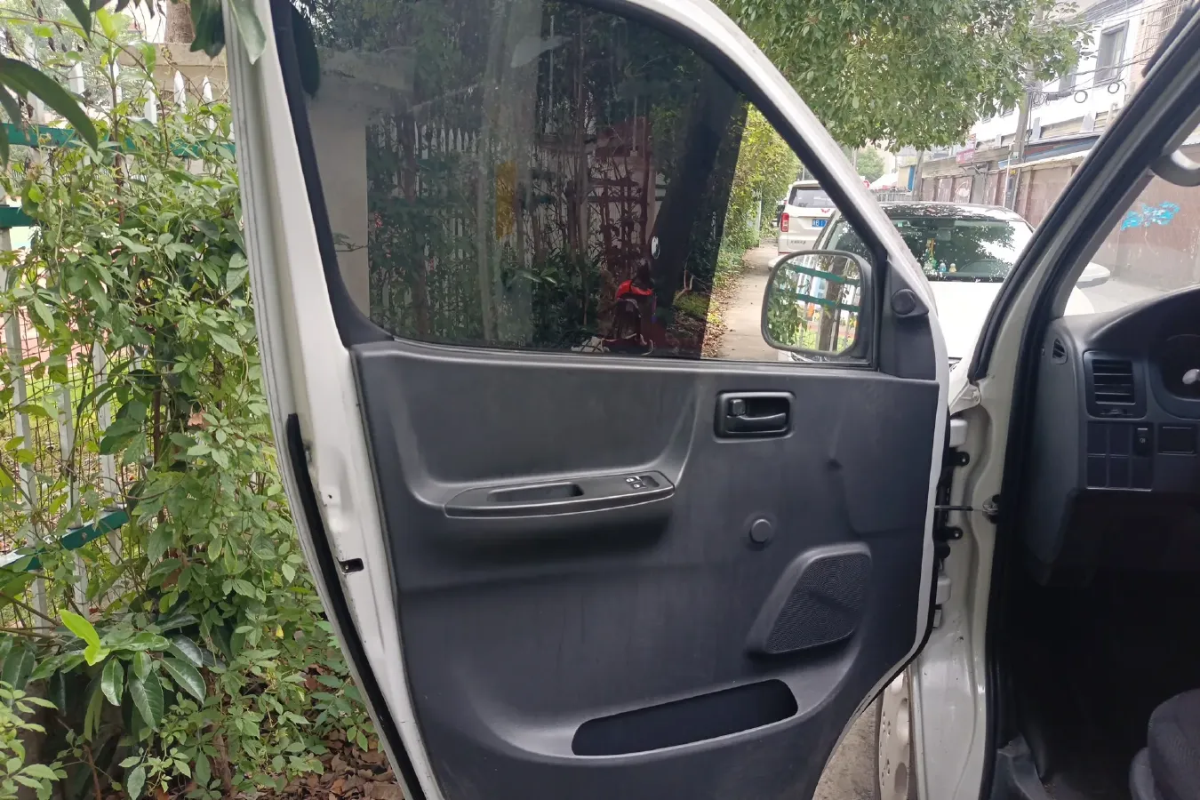 2016 JinBei Grace 2.0L 106HP L4 5MT,autocango,china used car exporter,china ev exporter,chinese used car exporter,chinese used ev exporter