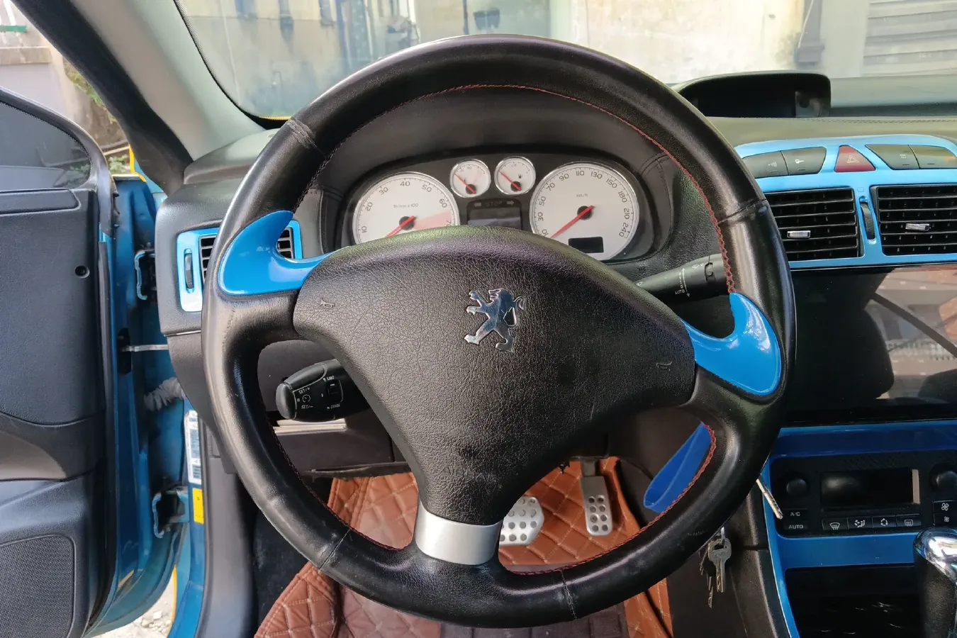 2007 Peugeot 307 2.0L 140HP L4 4AT,autocango,china used car exporter,china ev exporter,chinese used car exporter,chinese used ev exporter