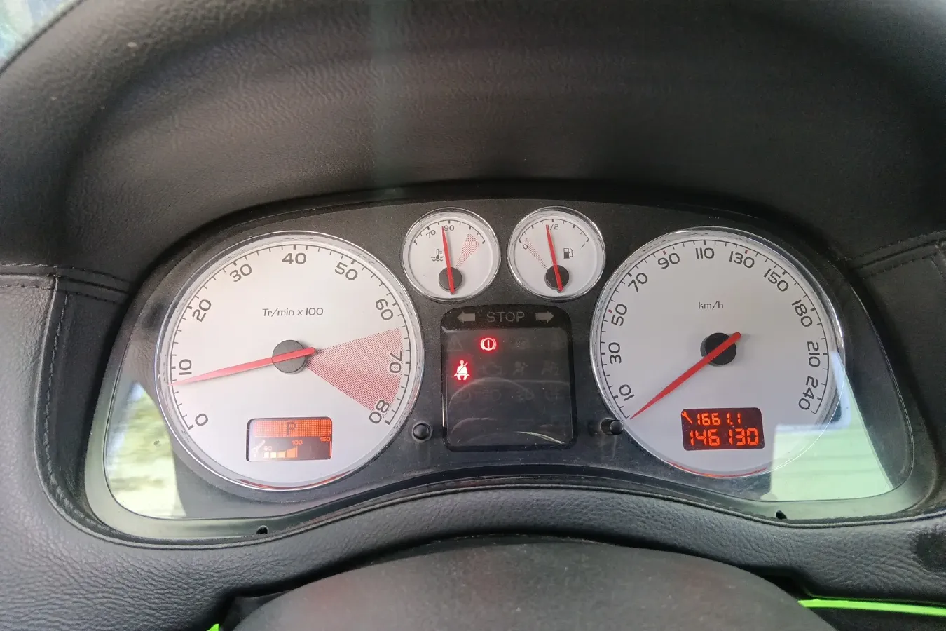 2007 Peugeot 307 2.0L 140HP L4 4AT,autocango,china used car exporter,china ev exporter,chinese used car exporter,chinese used ev exporter