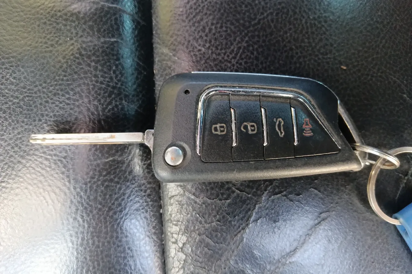 2007 Peugeot 307 2.0L 140HP L4 4AT,autocango,china used car exporter,china ev exporter,chinese used car exporter,chinese used ev exporter