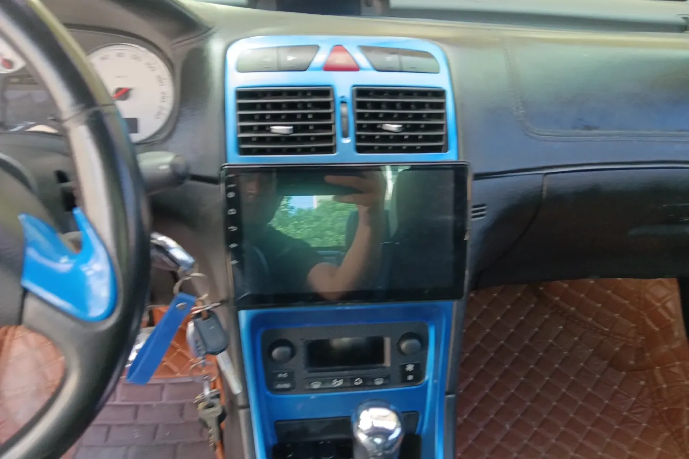 2007 Peugeot 307 2.0L 140HP L4 4AT,autocango,china used car exporter,china ev exporter,chinese used car exporter,chinese used ev exporter