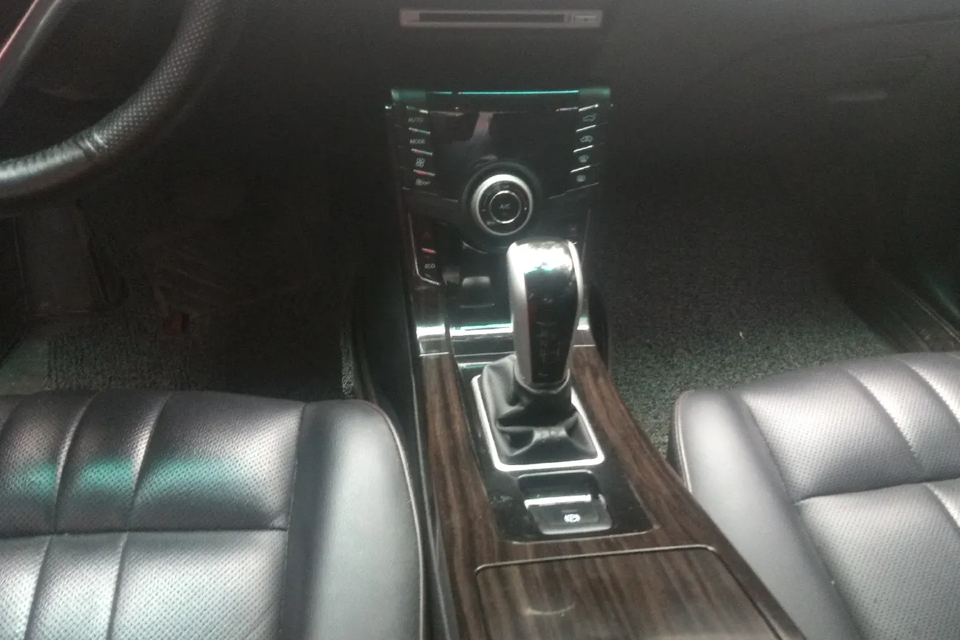 2015 Luxgen 5 1.8T 180HP L4 6AT,autocango,china used car exporter,china ev exporter,chinese used car exporter,chinese used ev exporter