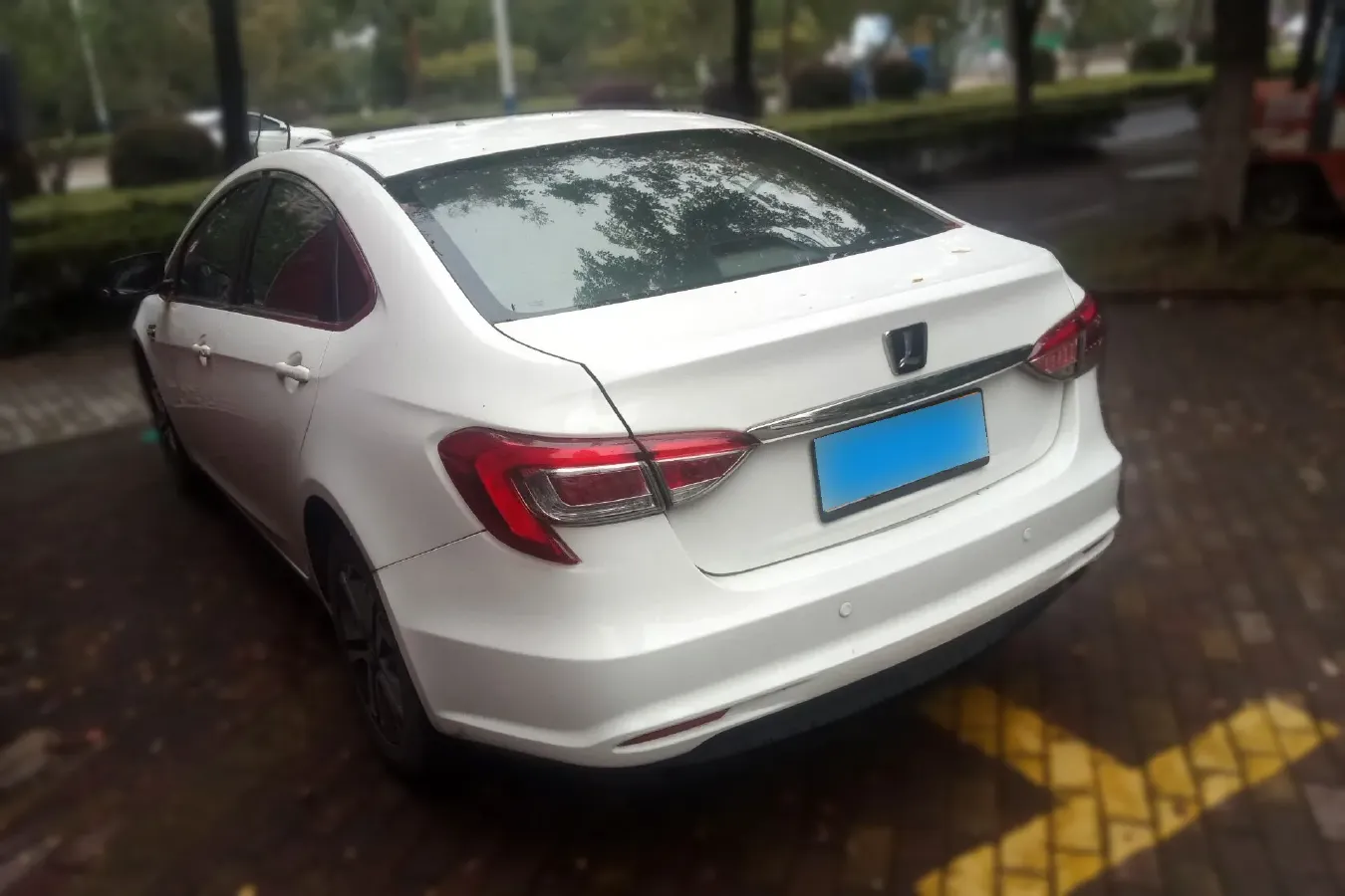 2015 Luxgen 5 1.8T 180HP L4 6AT,autocango,china used car exporter,china ev exporter,chinese used car exporter,chinese used ev exporter